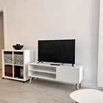 Sira House - Center - Balcony *