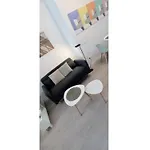 Sira House - Center - Balcony דירה טורמולינוס