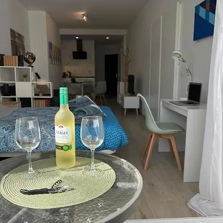 Sira House - Center - Balcony