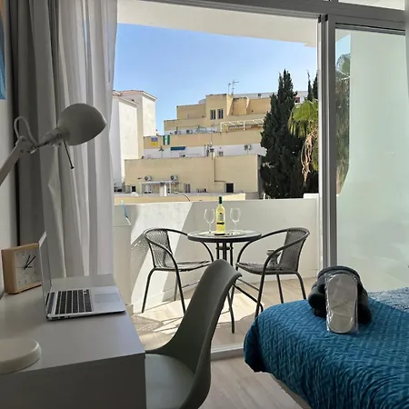 Sira House - Center - Balcony * توريمولينوس