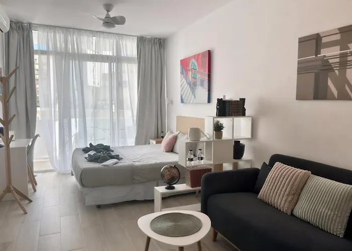 Sira House - Center - Balcony