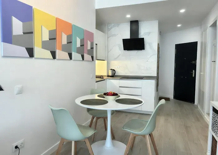 Sira House - Center - Balcony Апартаменты