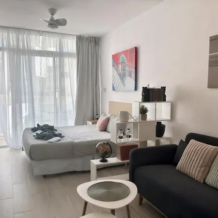 Sira House - Center - Balcony