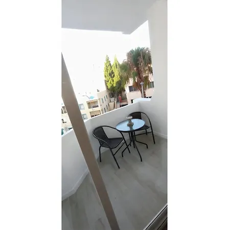 Sira House - Center - Balcony